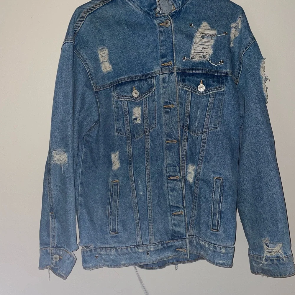 Jean jacket - Picture 1 of 2
